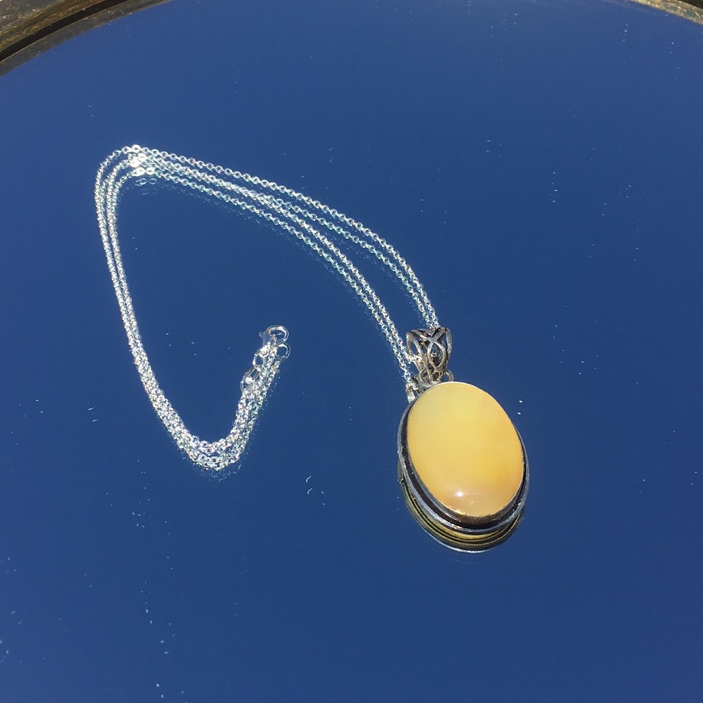 Golden Carnelian cabochon natural stone necklace